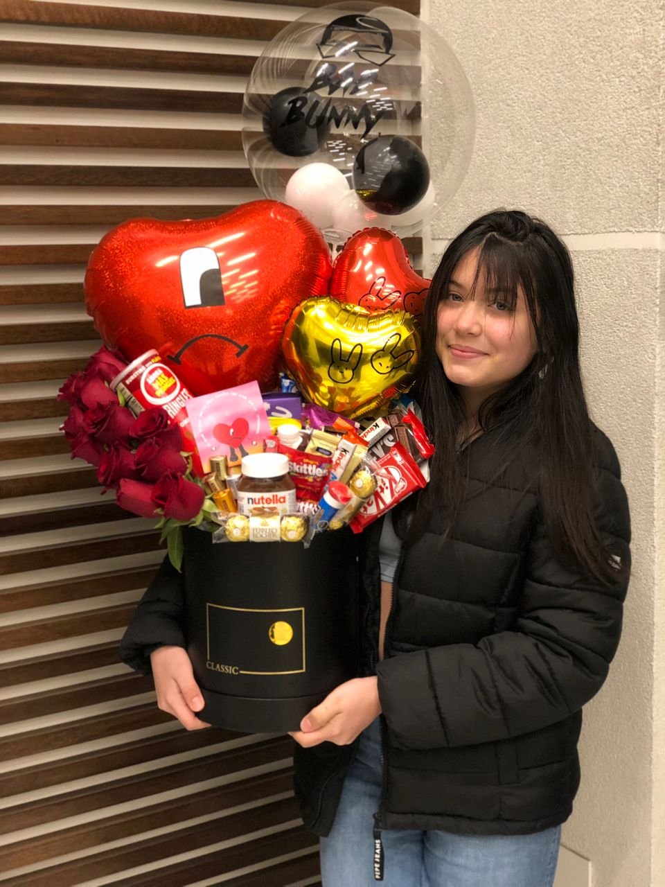 Arreglo de chocolates y rosas - Imagen 3