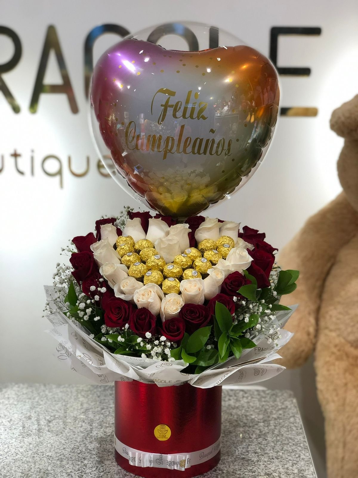 Caja con 45 rosas