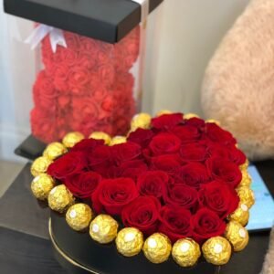 Caja con Rosas y Teddy