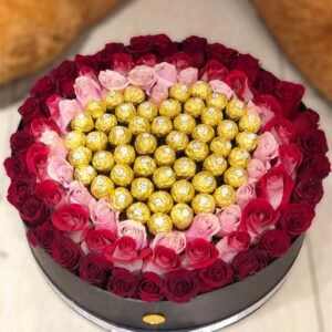 Caja de chocolate y Rosas