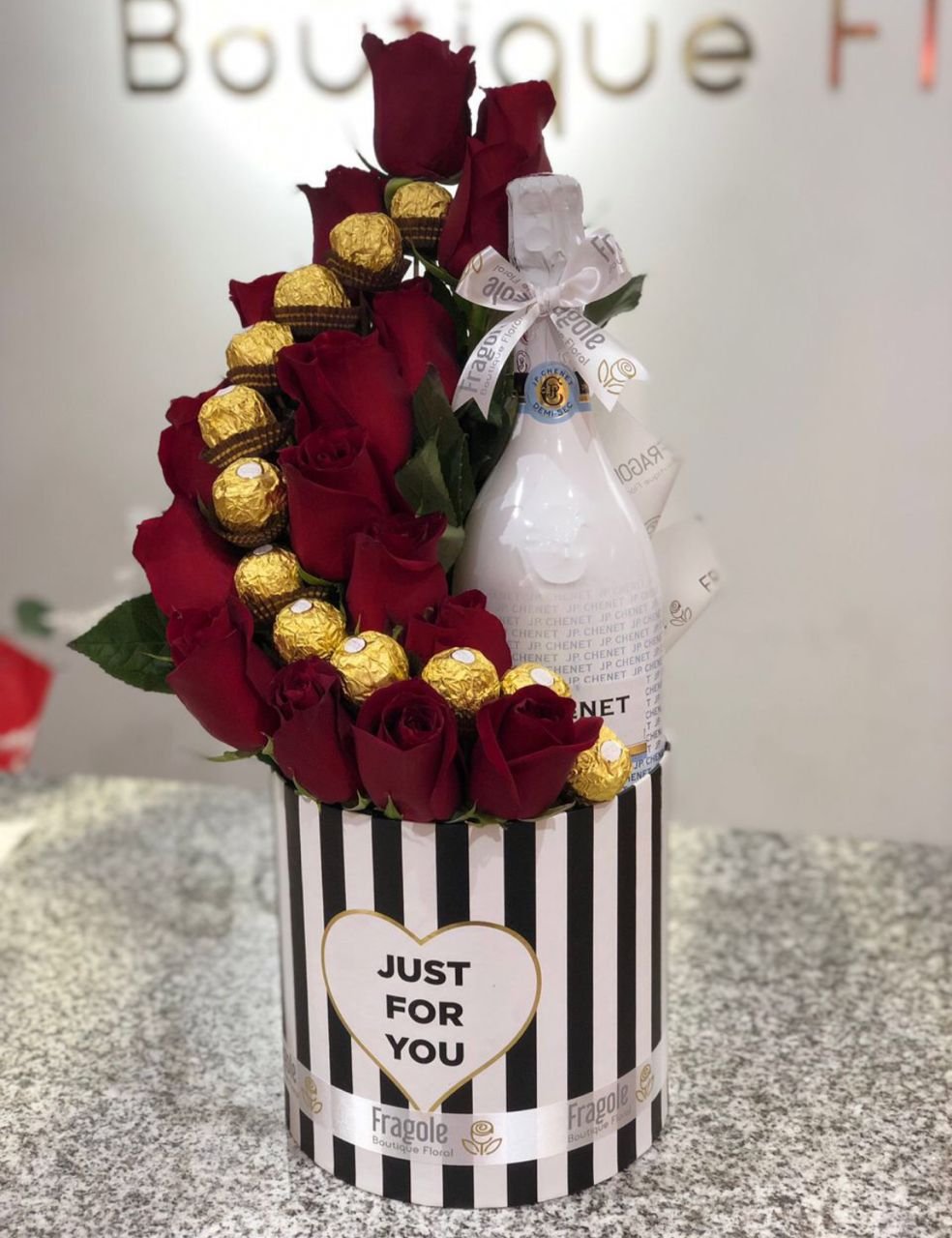 Rosas con Espumante Jp chenet