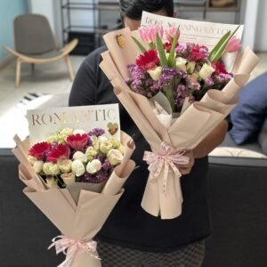Ramo de tulipanes y rosas