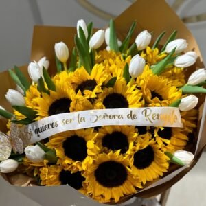Girasoles con tulipanes