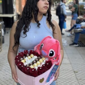 Corazon de Stitch con rosas