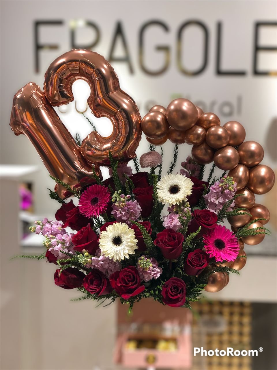 Caja con rosas y numeros - Imagen 2