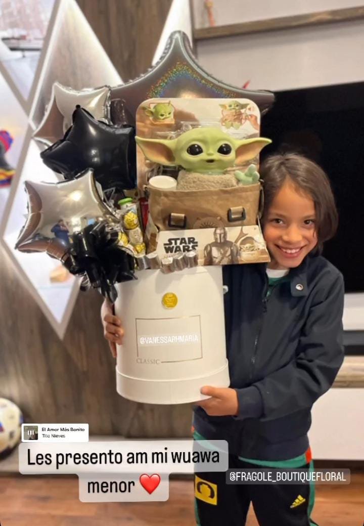 Arreglo Baby Yoda